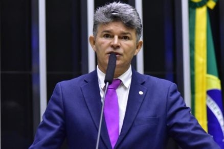 Deputado Jos� Medeiros Alerta sobre Influ�ncia do Crime Organizado no Congresso