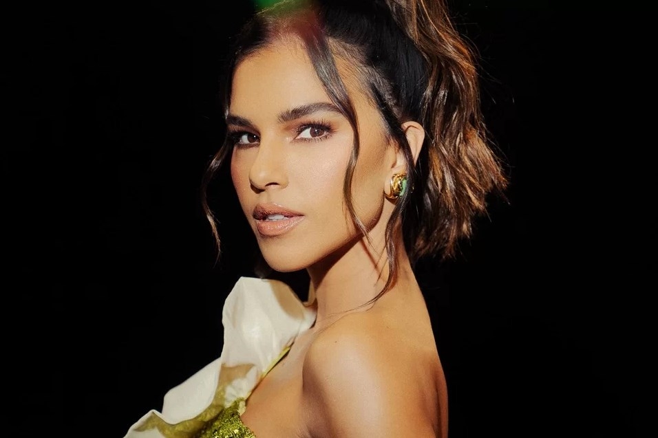 Mariana Rios desabafa ap�s cr�ticas por assumir namoro com ex de amiga