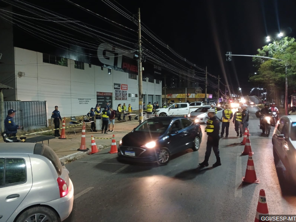 Lei Seca prende 11 condutores por embriaguez em avenida de Cuiab