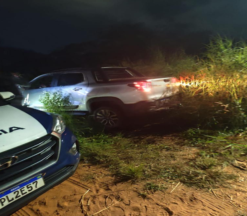 Pol�cia recupera caminhonete e objetos roubados ap�s fam�lia ser feita ref�m em Rondon�polis