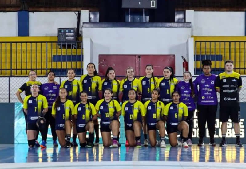 Handebol de Sorriso brilha no fim de semana, garante t�tulo e classifica��o para torneio nacional 