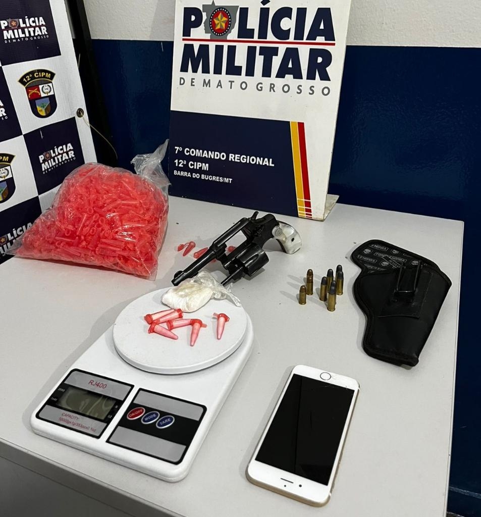 PM apreende adolescente faccionado com arma de fogo e drogas em Barra do Bugres