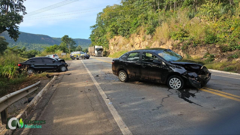 Acidente na BR-070 em C�ceres deixa idosa morta e termina com apreens�o de drogas