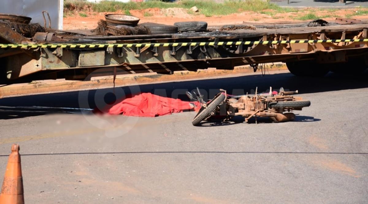 Idoso morre ap�s ser atropelado por carreta em acidente com tr�s ve�culos em Rondon�polis