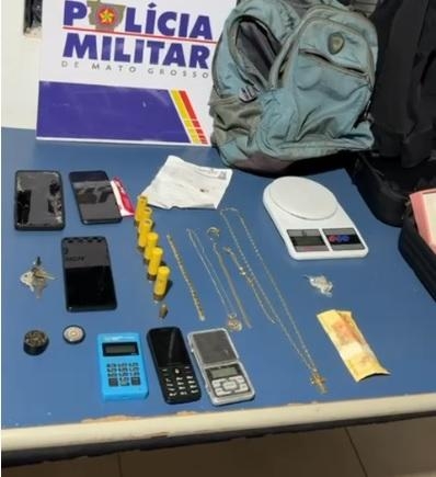 PM prende dois homens por invas�o e furto e uma mulher por tr�fico de drogas