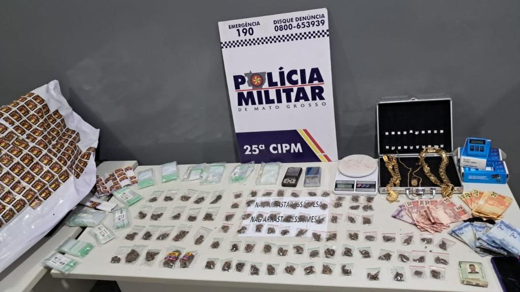 PM prende homem, apreende adolescente e 91 por��es de maconha