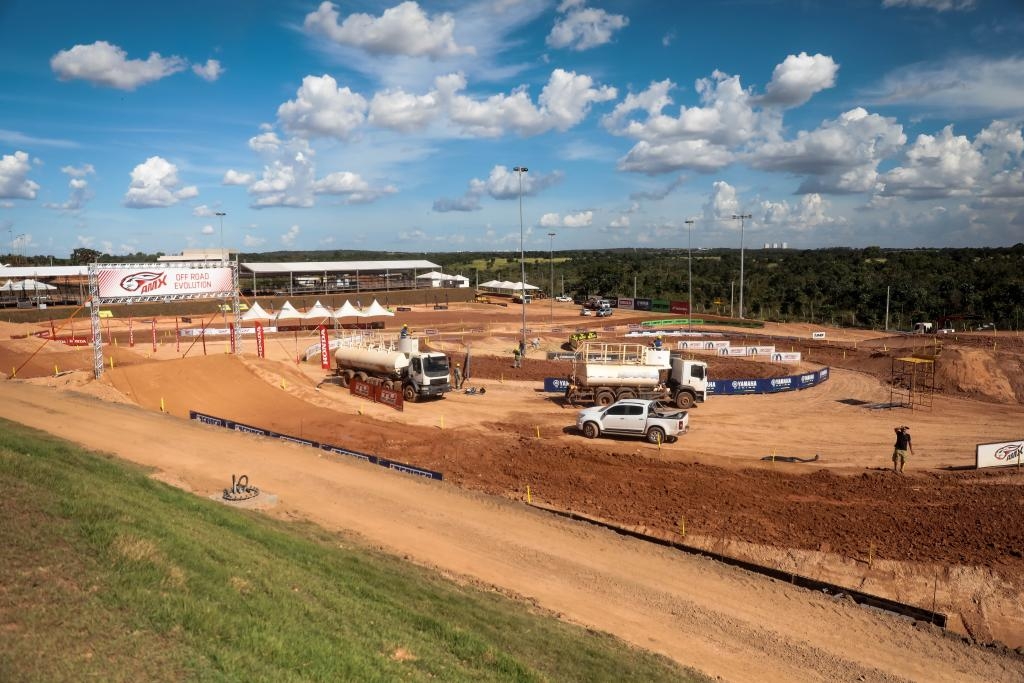 Parceria entre Secel e Semob garante linha especial de �nibus para Campeonato de Motocross no Parque Novo Mato Grosso