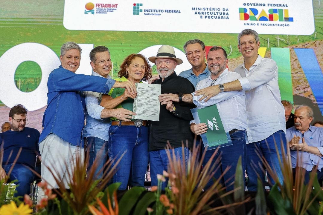 Presidente Lula anuncia R$ 5,9 bilhes para obras na BR-163 e promete transformar logstica em Mato Grosso