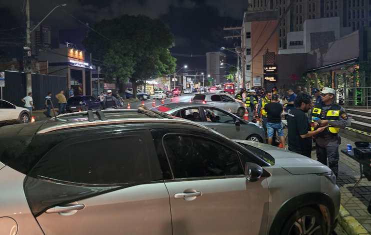 Duas edi��es da Opera��o Lei Seca resultam na pris�o de 13 motoristas embriagados na madrugada deste domingo (25)