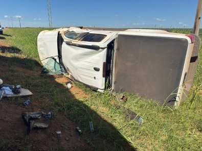Mal s�bito faz motorista capotar caminhonete na rodovia MT-449 em Lucas do Rio Verde