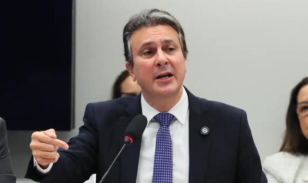 MEC recomp�e R$ 400 milh�es do or�amento das universidades e institutos federais de ensino  