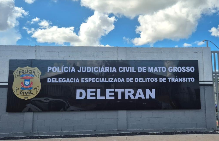 Pol�cia Civil indicia motorista que destruiu deck em restaurante por dano, tentativa de homic�dio e omiss�o de socorro