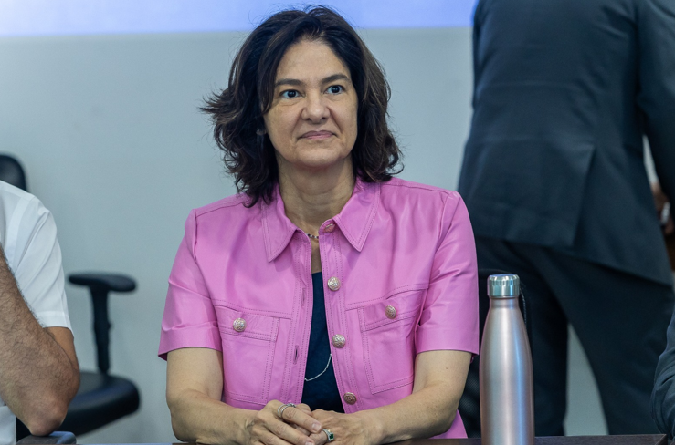 Secret�ria de Sa�de de Rondon�polis deixa cargo ap�s cinco meses na fun��o