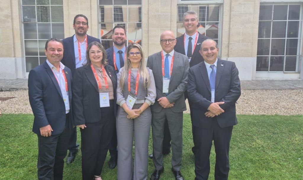 Mato Grosso recebe certifica��o de zona livre de aftosa sem vacina��o em cerim�nia em Paris