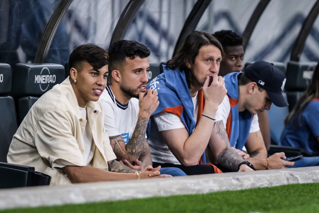 Reencontro Emocionante: C�ssio Rev� Corinthians em Jogo do Campeonato Brasileiro