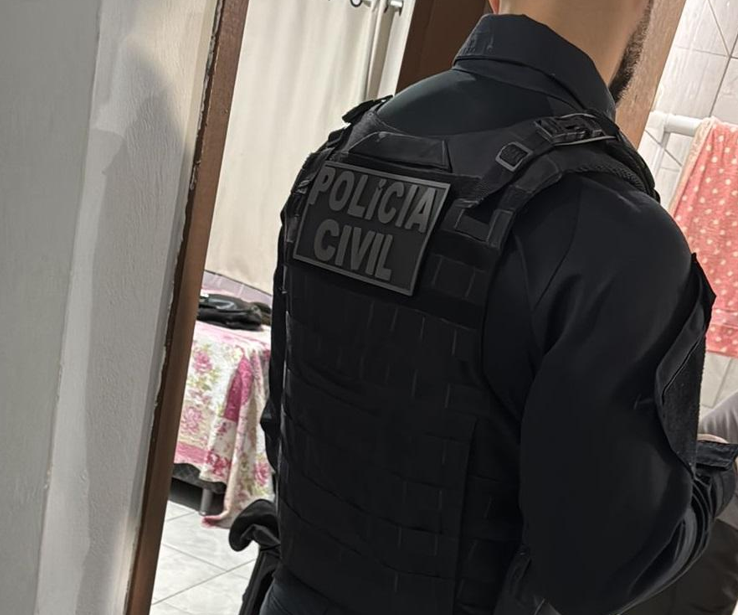 Pol�cia Civil cumpre 10 ordens judiciais em opera��o de investiga��o de homic�dio em Sorriso