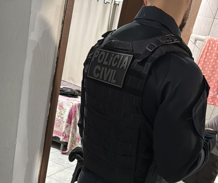 Pol�cia Civil cumpre 10 ordens judiciais em opera��o de investiga��o de homic�dio em Sorriso