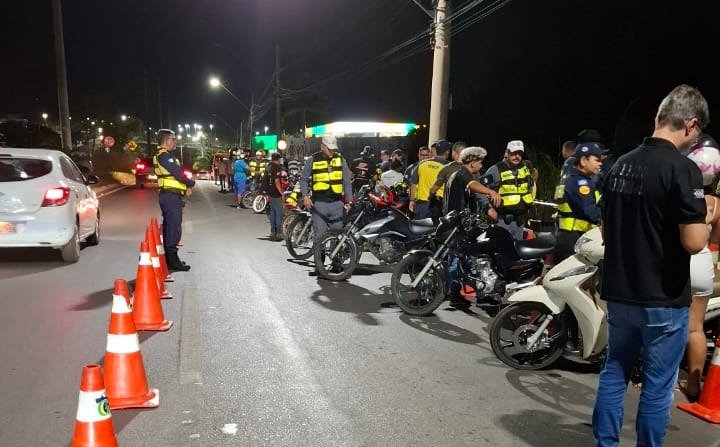  Operao Lei Seca resulta na priso de seis pessoas e remoo de 59 motocicletas em Cuiab 