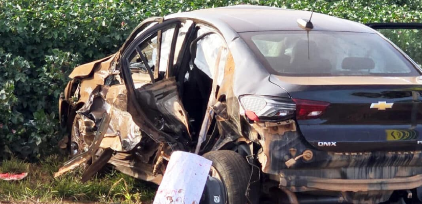 Colis�o frontal entre �nix e Amarok � registrada na MT-242, entre Sorriso e Nova Ubirat�