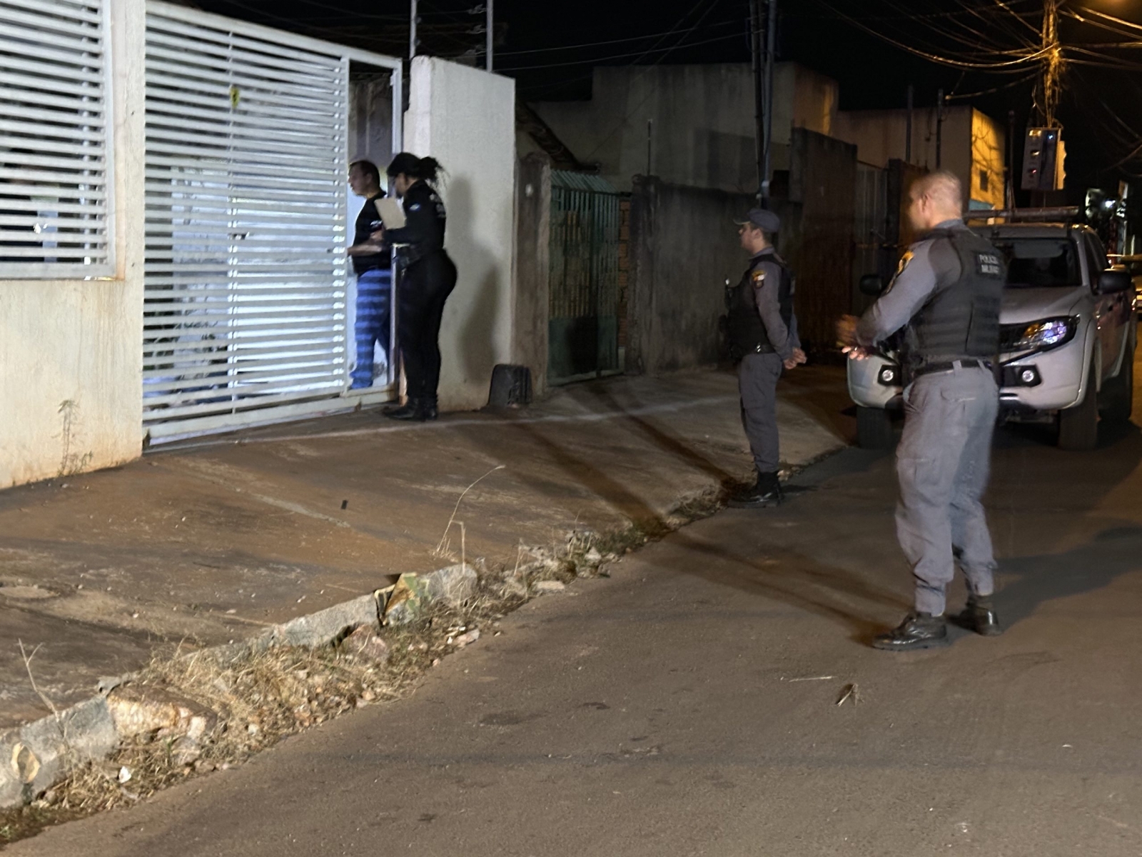 Homem � executado a tiros dentro de resid�ncia em Cuiab�