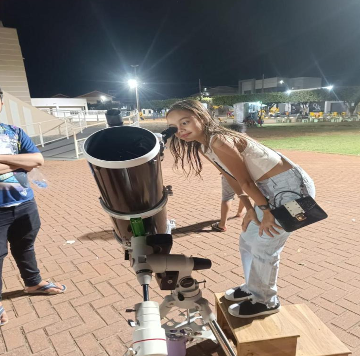 Caravana cient�fica leva astronomia para alunos do interior do estado