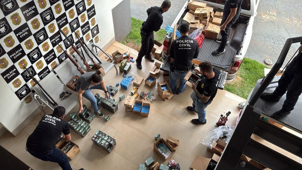Dez armas e 44 mil muni��es foram apreendidas em opera��o da Pol�cia Civil em Rondon�polis