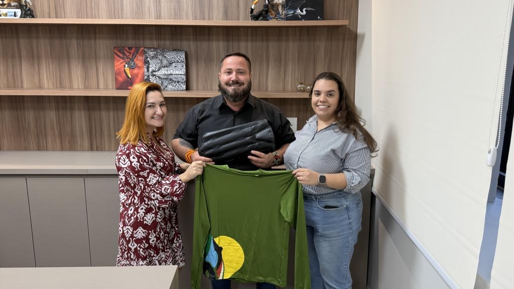 Condutores tur�sticos de Vila Bela recebem kits de prote��o e incentivo do Governo