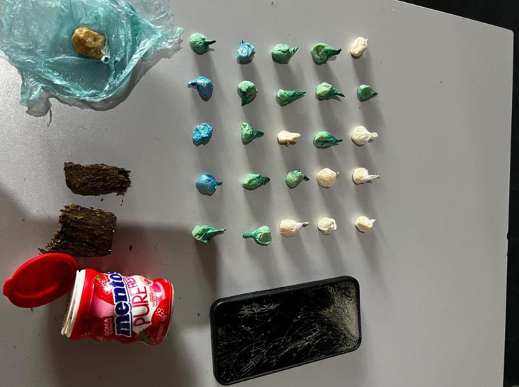 Homem com tornozeleira eletr�nica � preso por tr�fico de drogas em Araputanga