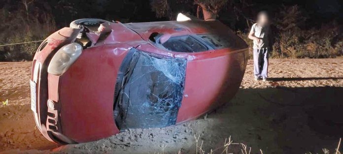 Carro capota, derruba poste e deixa fios de alta tens�o sobre a pista em Alta Floresta