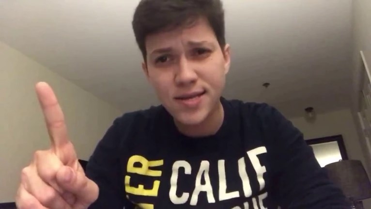 Morre em S�o Paulo a influenciadora bolsonarista Karol Eller, que afirmava: 