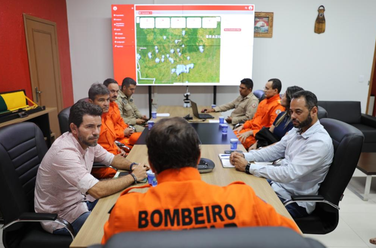 Corpo de Bombeiros Militar apresenta sistema de apoio a inc�ndios florestais � empresa Verde Floresta Group