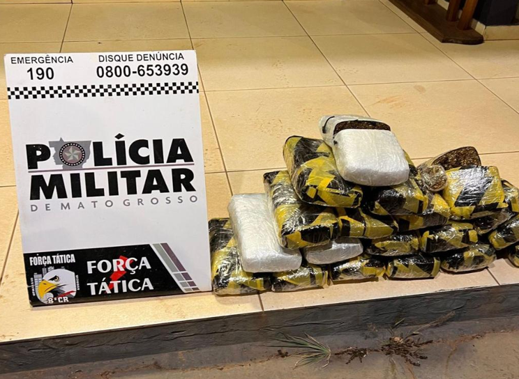 For�a T�tica prende casal e apreende 25 quilos de maconha em Ju�na