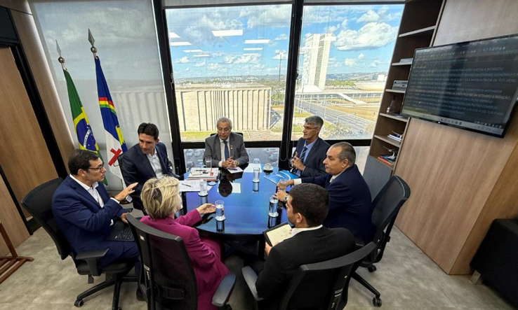 Governo de MT, senadores e prefeito cobram manuten��o de voos da Azul no Nort�o