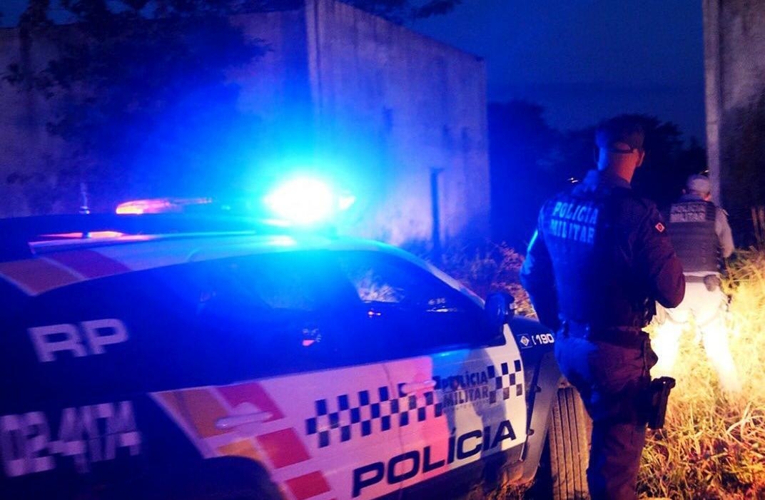 Homem � detido ap�s amea�ar companheira com faca e quebrar m�veis em �gua Boa (MT)