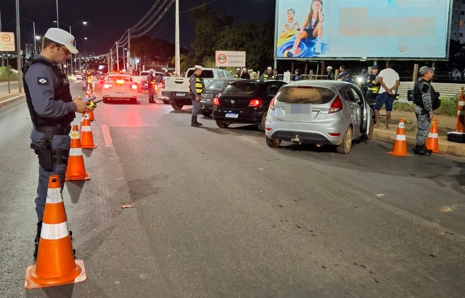 Operao Lei Seca termina com dois condutores presos por embriaguez e 31 veculos removidos em Cuiab