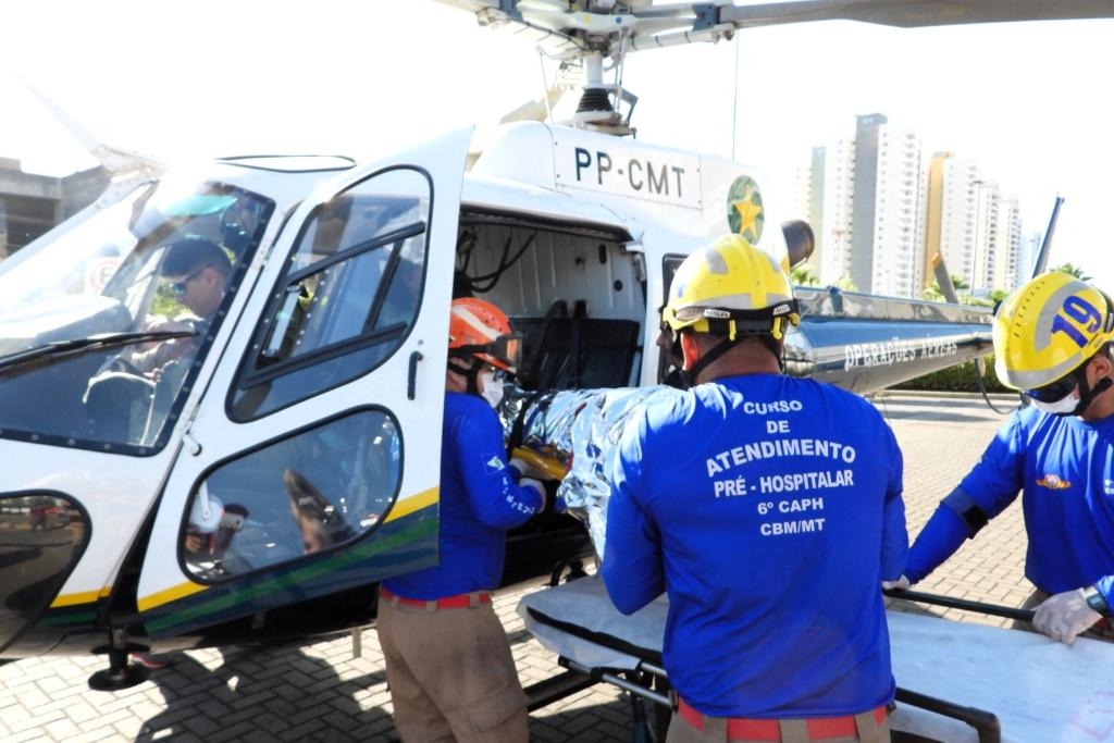 Corpo de Bombeiros forma 100 bombeiros temporrios na rea da sade nesta tera-feira (24) 