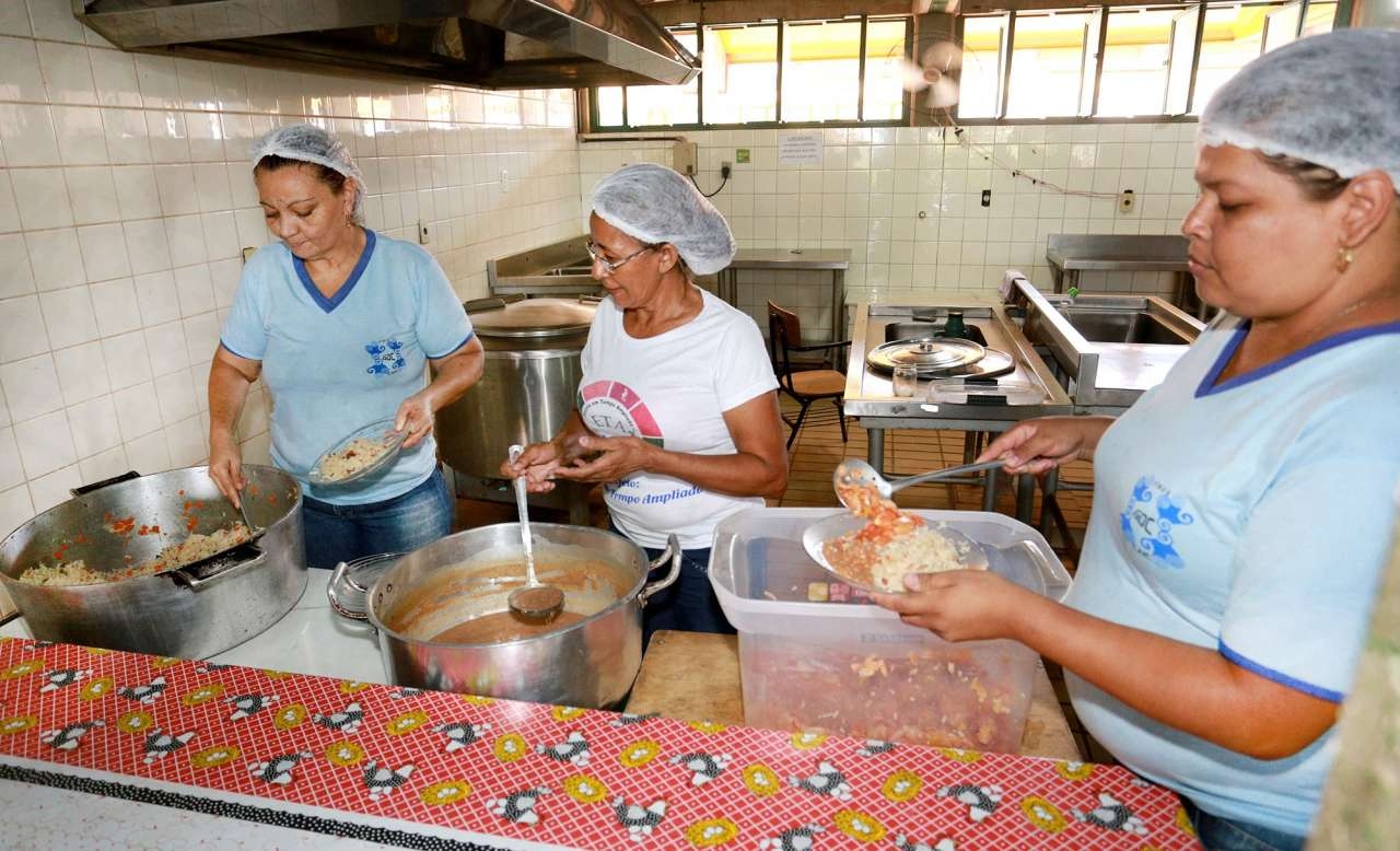 V�rzea Grande sedia encontro e refor�a compromisso com agricultura familiar e alimenta��o escolar