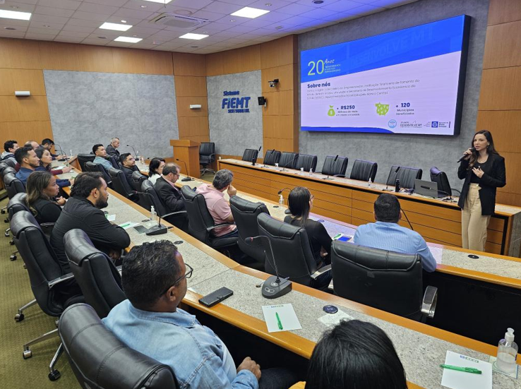 Linhas de cr�dito da Desenvolve MT s�o destaque em encontro com empres�rios industriais