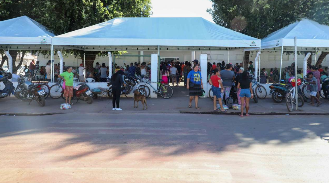 Projeto Areia realiza mais de 650 atendimentos gratuitos em ao social no bairro So Mateus, em Vrzea Grande