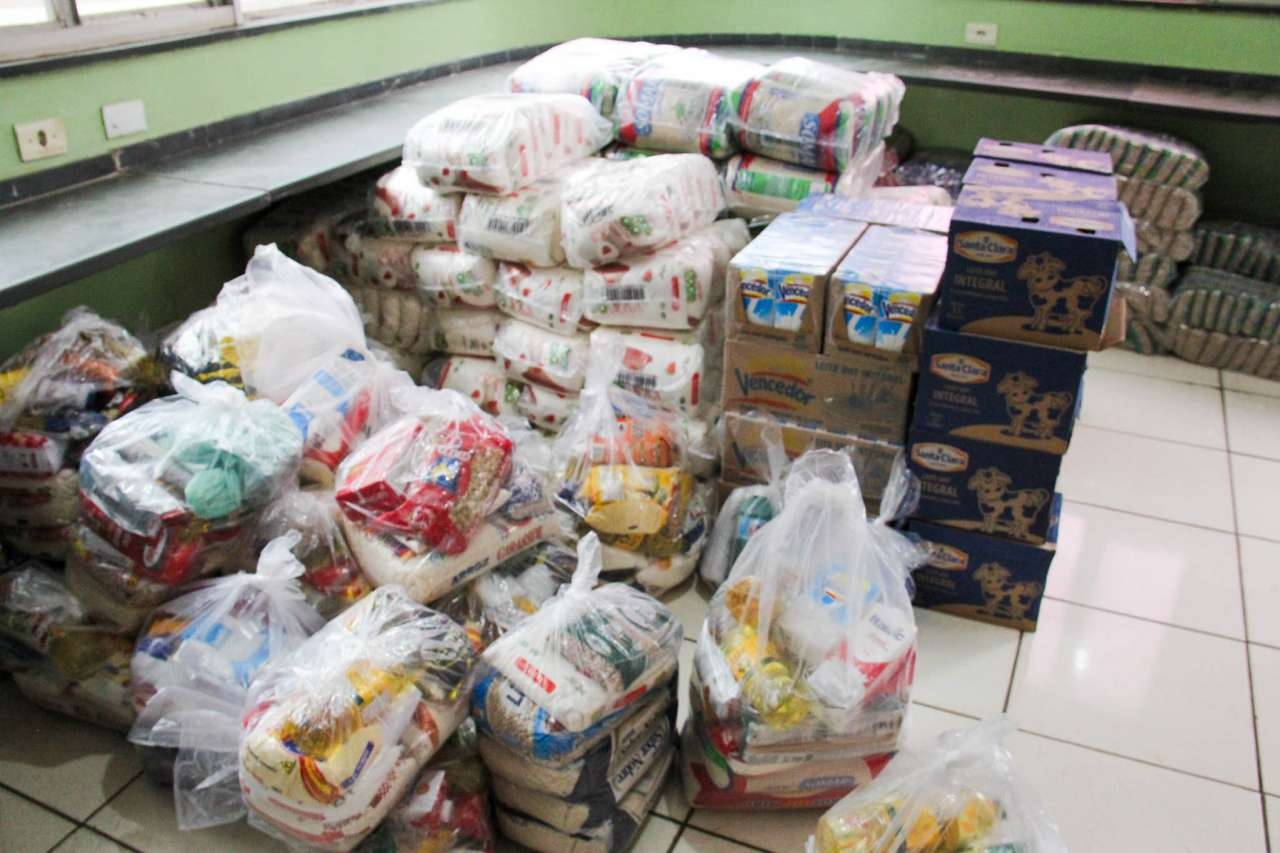 Prefeitura de V�rzea Grande recebe doa��o de 2,8 toneladas de alimentos para fam�lias vulner�veis