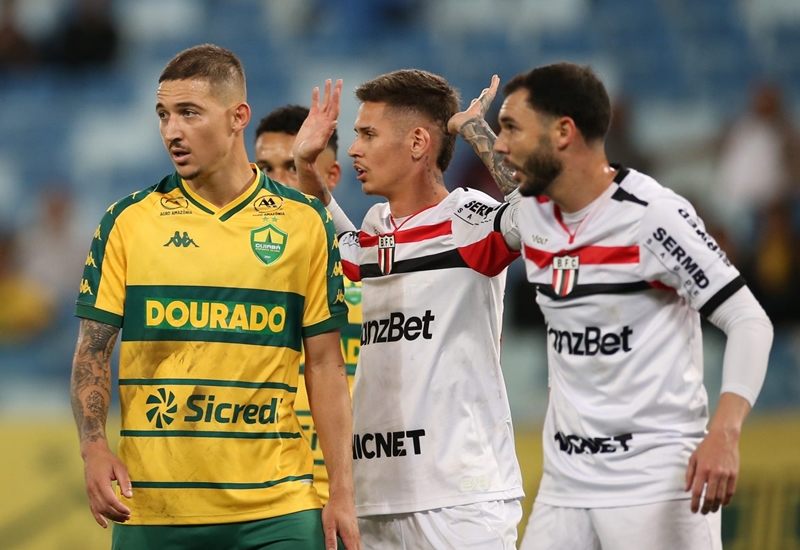 Cuiab� sofre nova derrota para o Botafogo-SP e chega ao terceiro rev�s consecutivo na S�rie B 