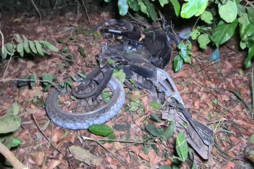 Jovem morre ap�s motocicleta ser atingida por carro em cruzamento de Sinop