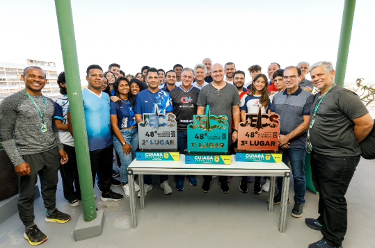 Prefeitura de Cuiab� premia escolas que se destacaram nos Jogos Estudantis