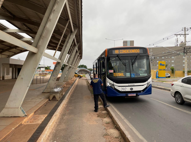 Ager realiza opera��o de fiscaliza��o no transporte intermunicipal entre Cuiab� e V�rzea Grande