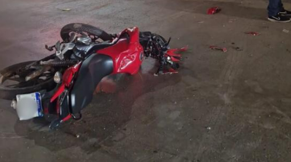 Jovem fica ferido aps coliso entre Jeep e moto em Vrzea Grande
