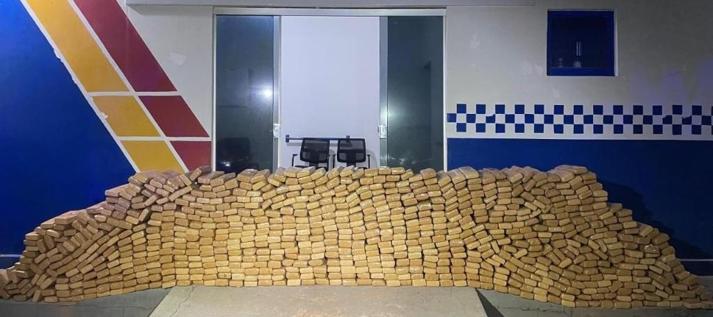 Pol�cia Militar apreende quase duas toneladas de drogas em dez dias em Mato Grosso
